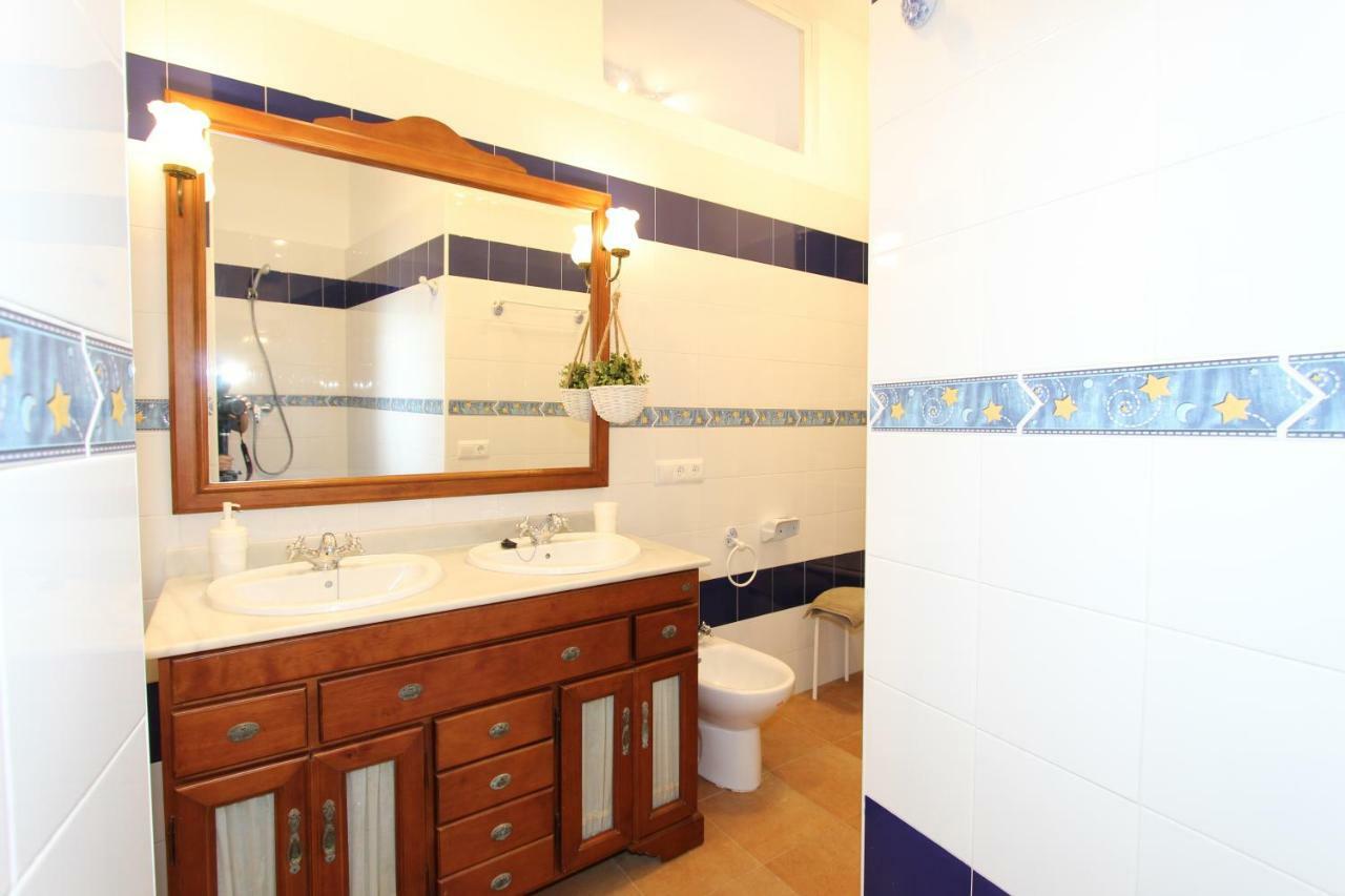 Apartamento Ollerias Malaga Luaran gambar