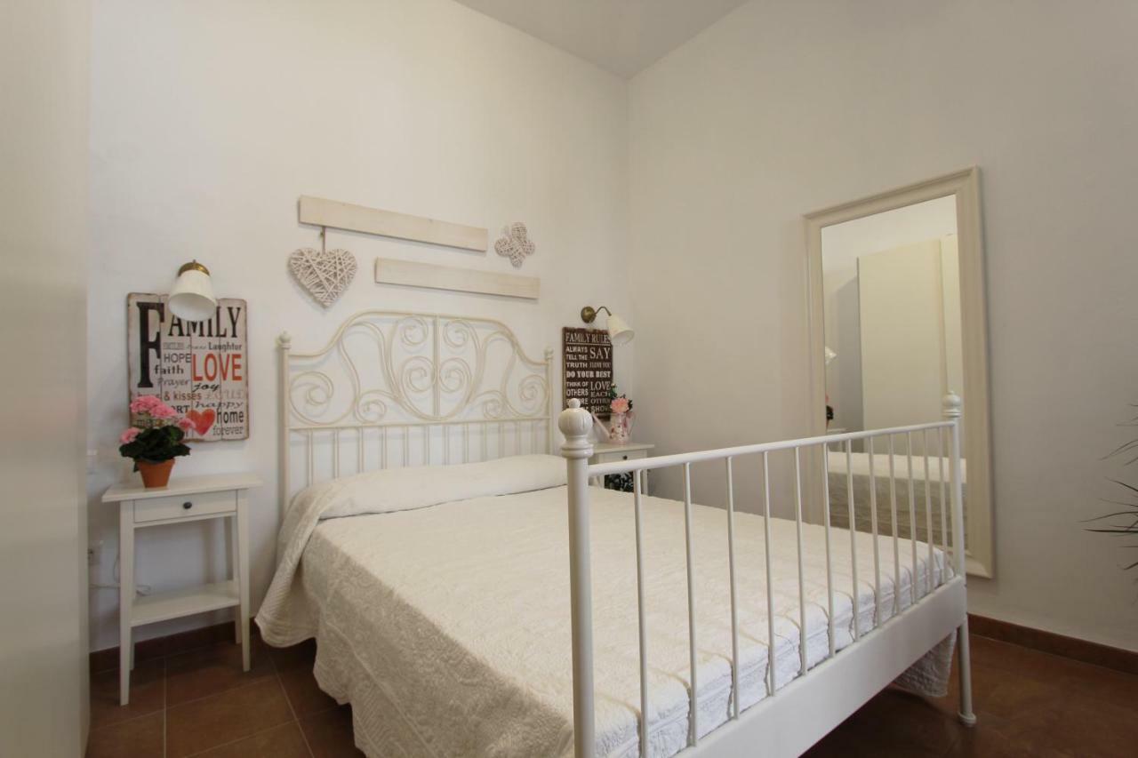 Apartamento Ollerias Malaga Luaran gambar