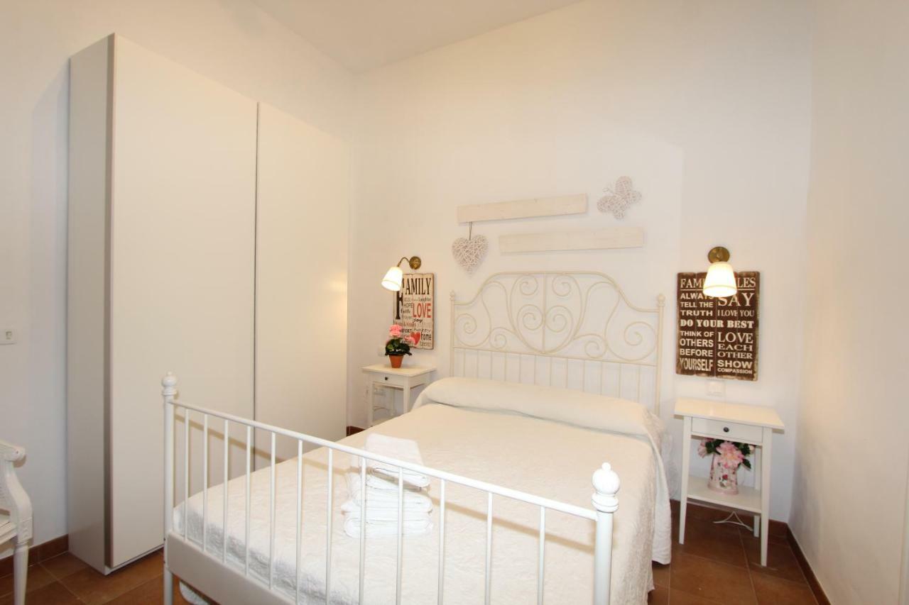 Apartamento Ollerias Malaga Luaran gambar