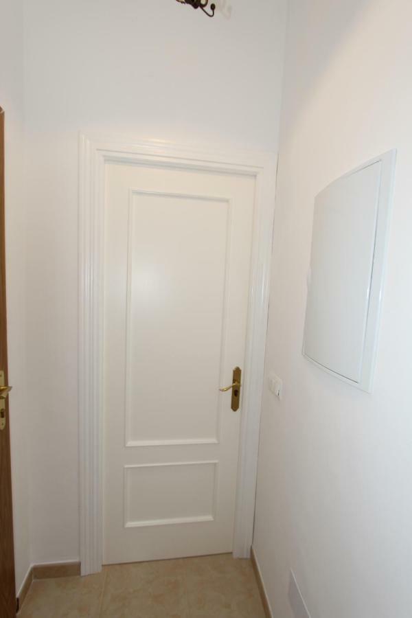 Apartamento Ollerias Malaga Luaran gambar