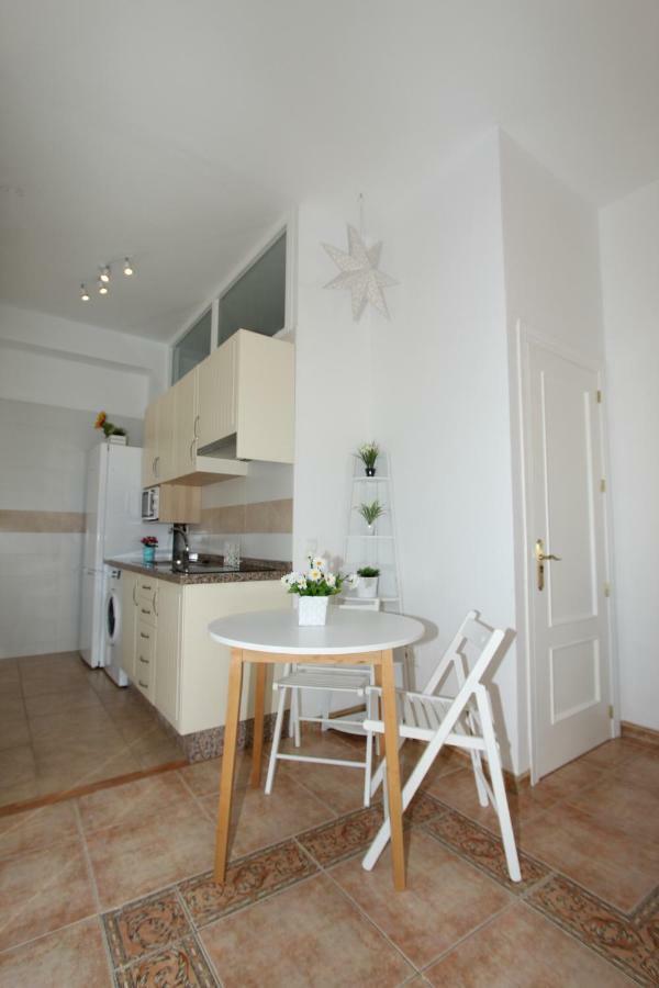 Apartamento Ollerias Malaga Luaran gambar